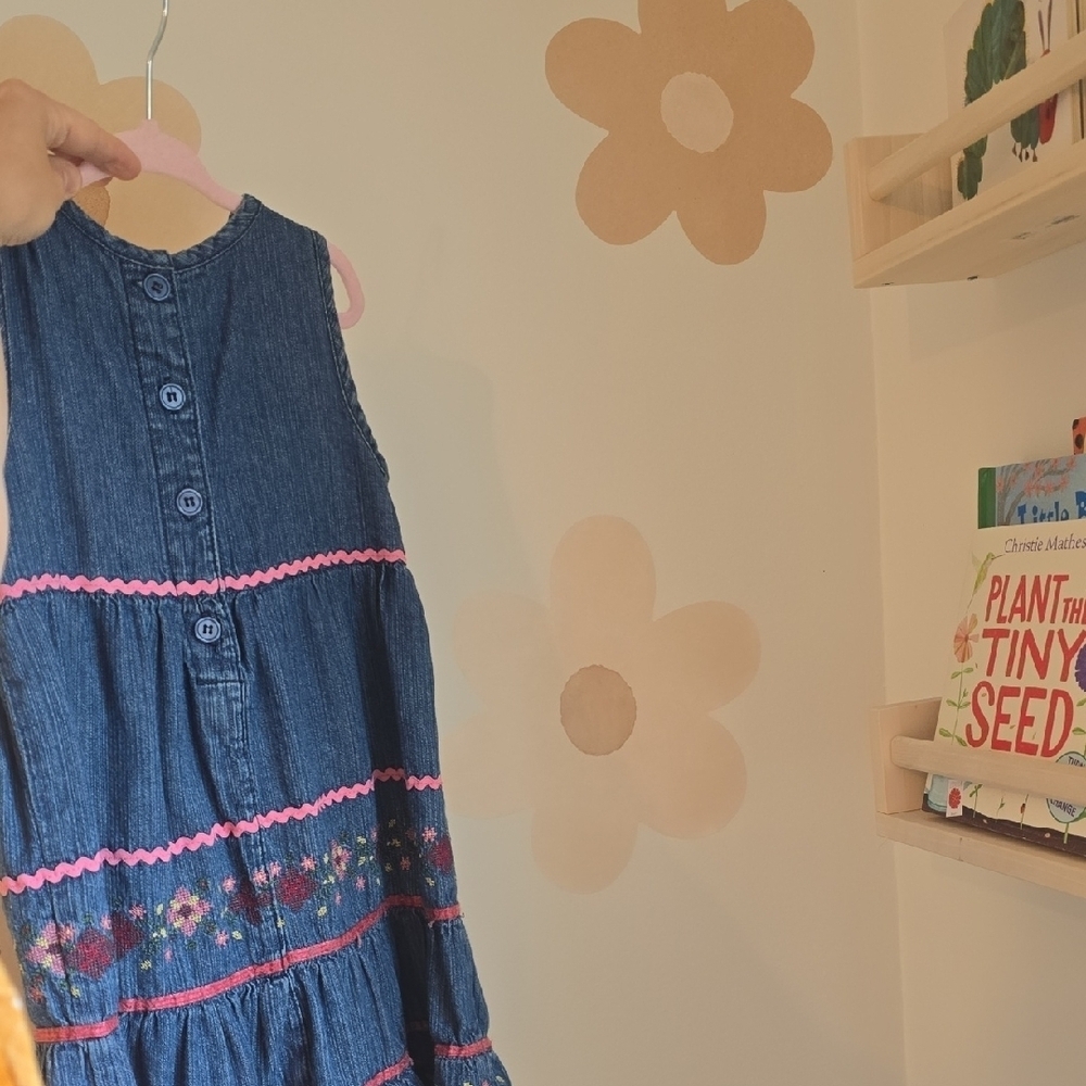 Vintage Embroidered Denim Girls Dress with Pink Floral Accents Size 2 - Picture 6 of 10